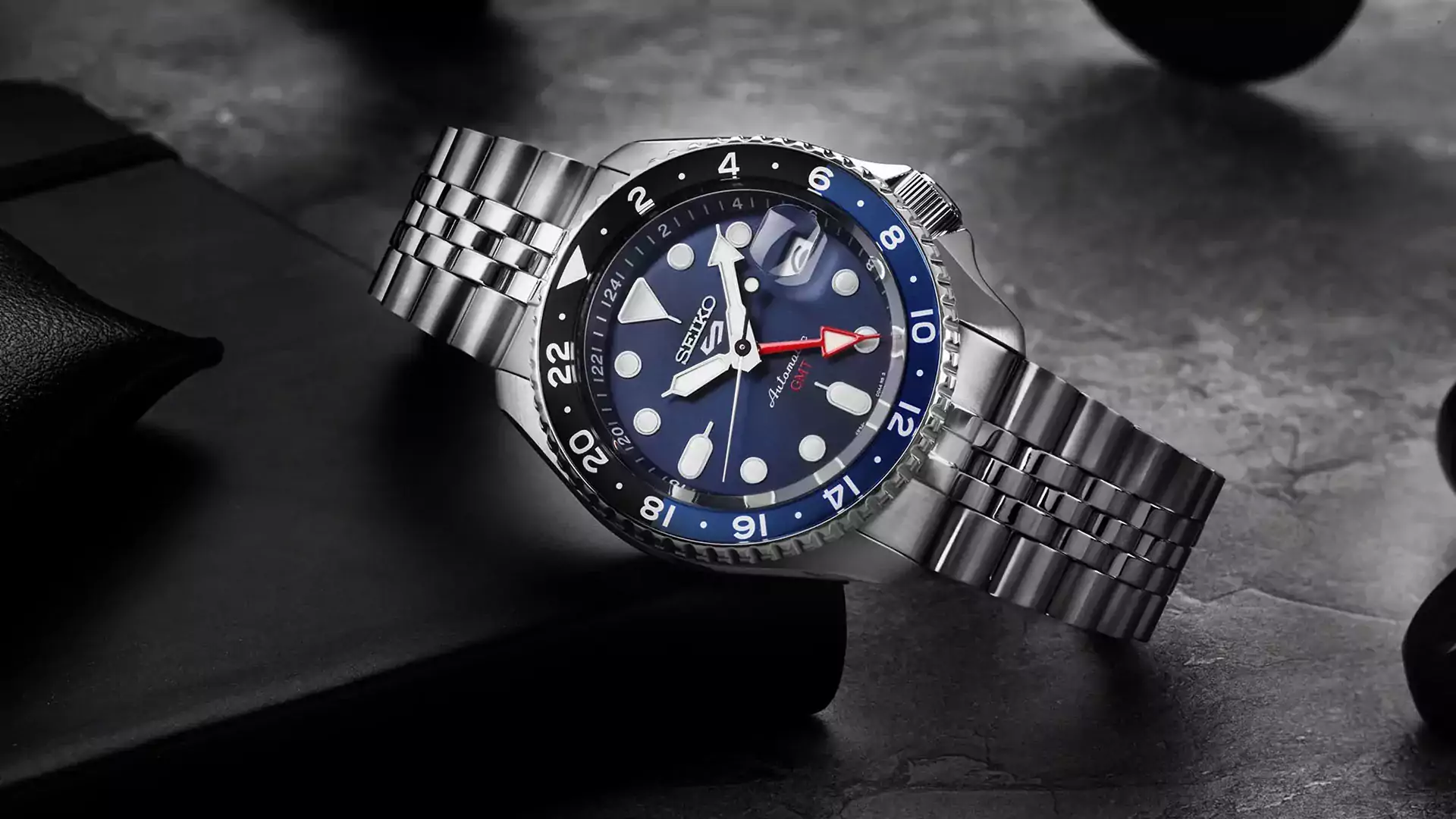 The 20 Best Luxury Affordable Watches For Men Under 3000 Striving Space